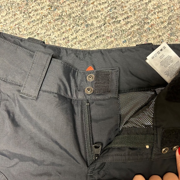 Columbia Women's Snow Pants - Picture 8 of 14